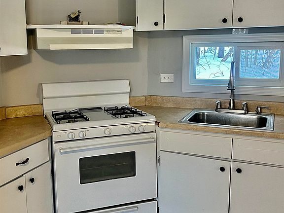 3rd image of 7 Sargent Place #21
