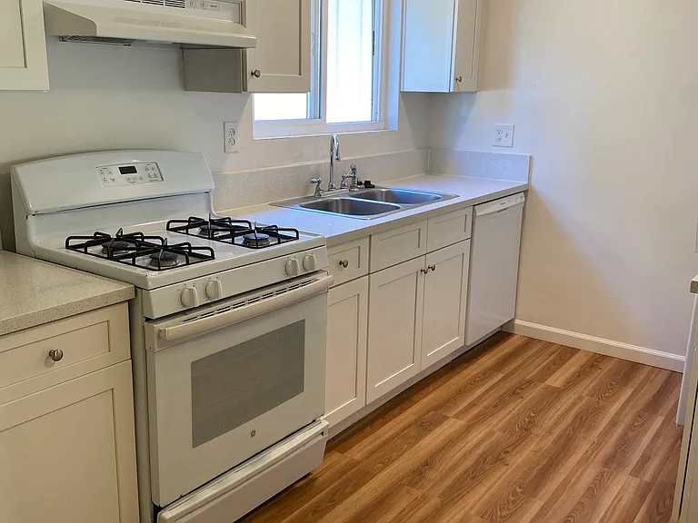 5756 Lauretta St — Photo 3