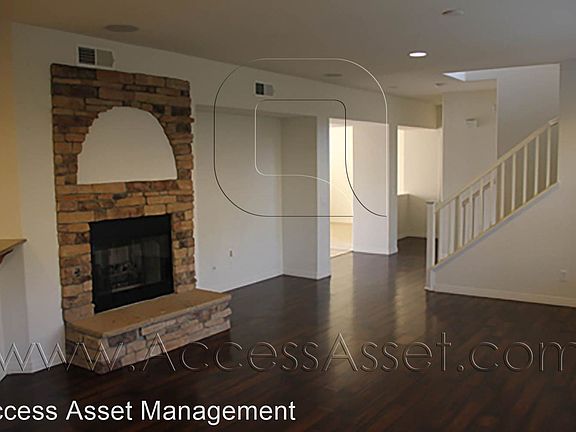 5th image of 19860 Silverwood Dr
