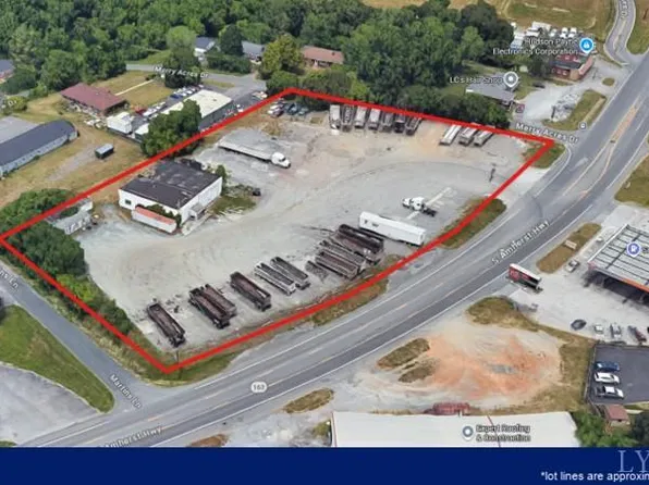 5216 S Amherst Hwy, Madison Heights, VA 24572