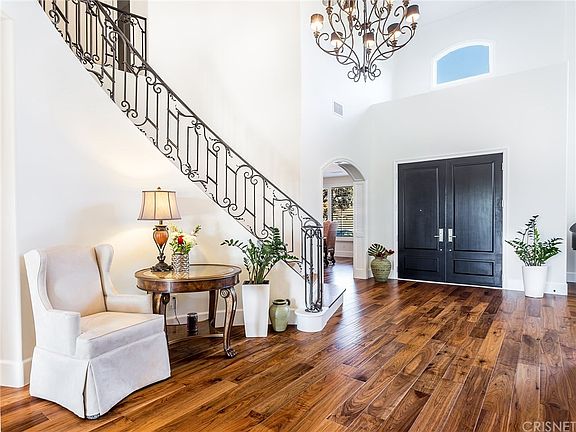 3rd image of 25882 Chalmers Pl