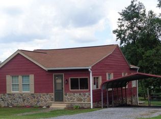 859 Hinton Rd, White Oak, WV 25989