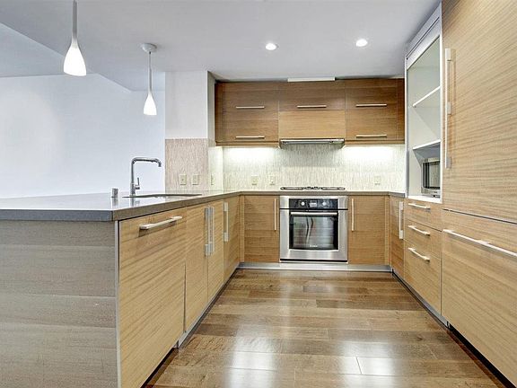 4th image of 435 China Basin St Unit 421