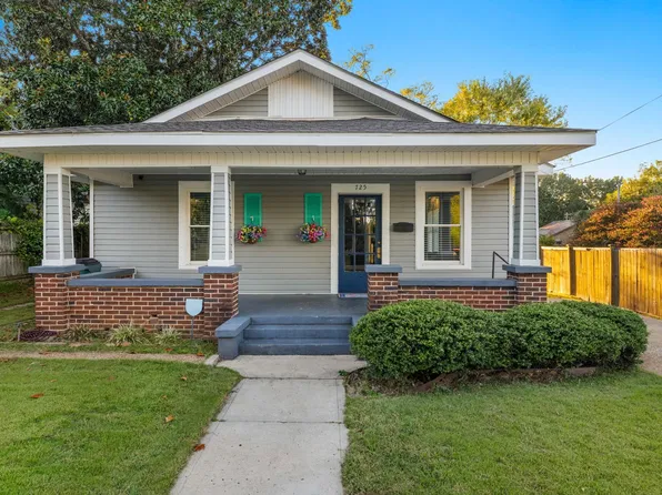 725 N Jefferson St, Tuscumbia, AL 35674