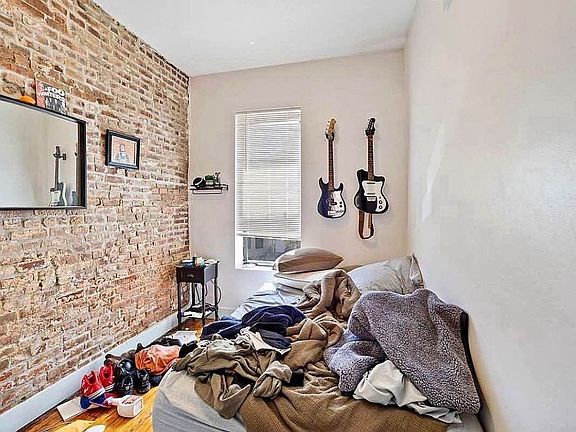 2nd image of 113 Clifton Pl #1G