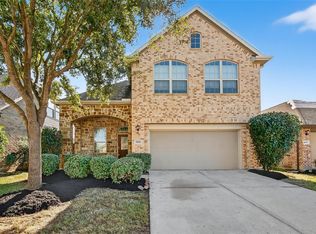 19327 N Cottonwood Green Ln, Cypress, TX 77433