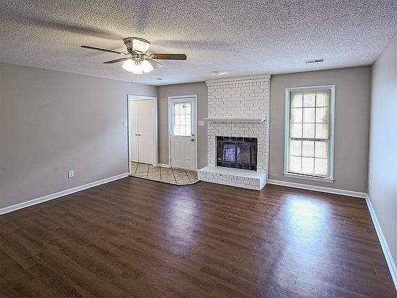 3rd image of 7119 Butterfly Dr