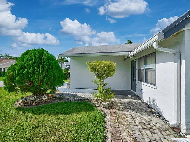 4 bed, 1483 sqft, $3,300 — Photo 3