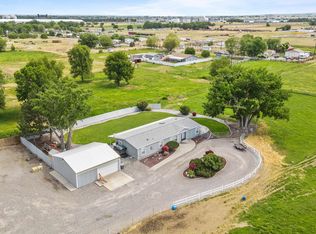 35309 S Finley Rd, Kennewick, WA 99337
