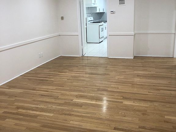 3rd image of 143 N Hamilton Dr APT G