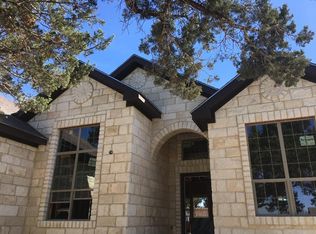 1827 Summit Ridge Dr, Kerrville, TX 78028