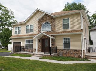 307 West Ln, Clark, NJ 07066