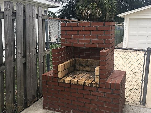 5th image of 4535 E Marlboro Cir