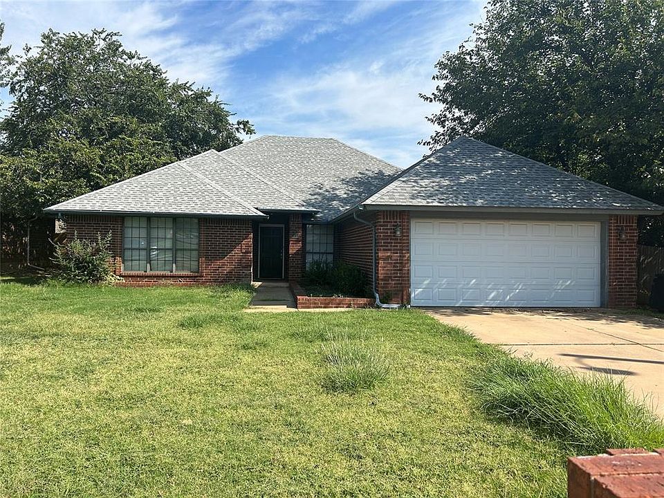 1st image of 1613 Whispering Creek Ct