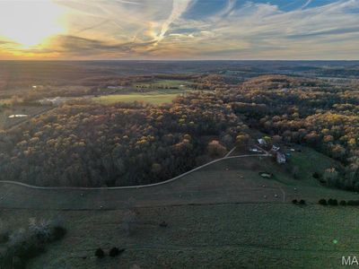 25011 Highway O, Lebanon, MO, 65536