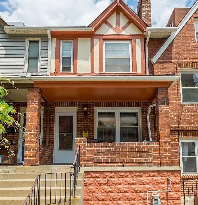 136 Chesterfield Rd