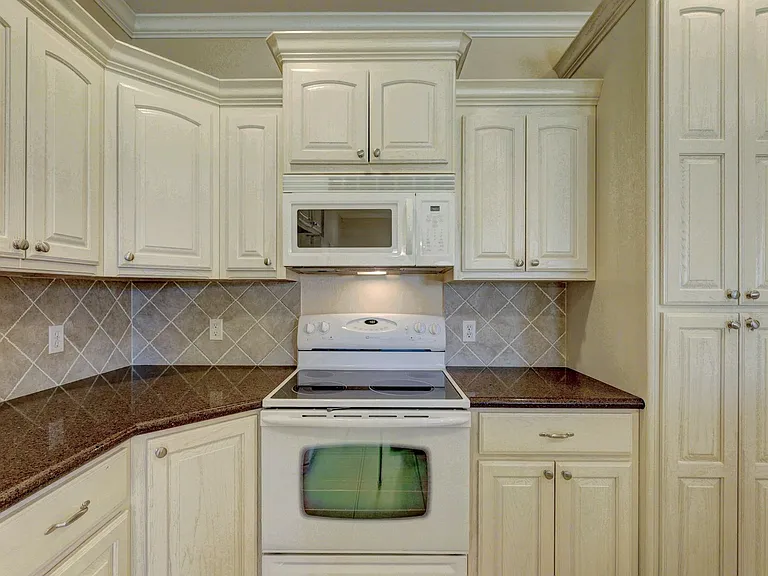 11312 NW 121st Pl — Photo 11