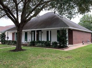 14 Rayburn Rdg, Angleton, TX 77515