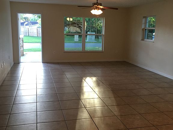 4th image of 4520 19th St N