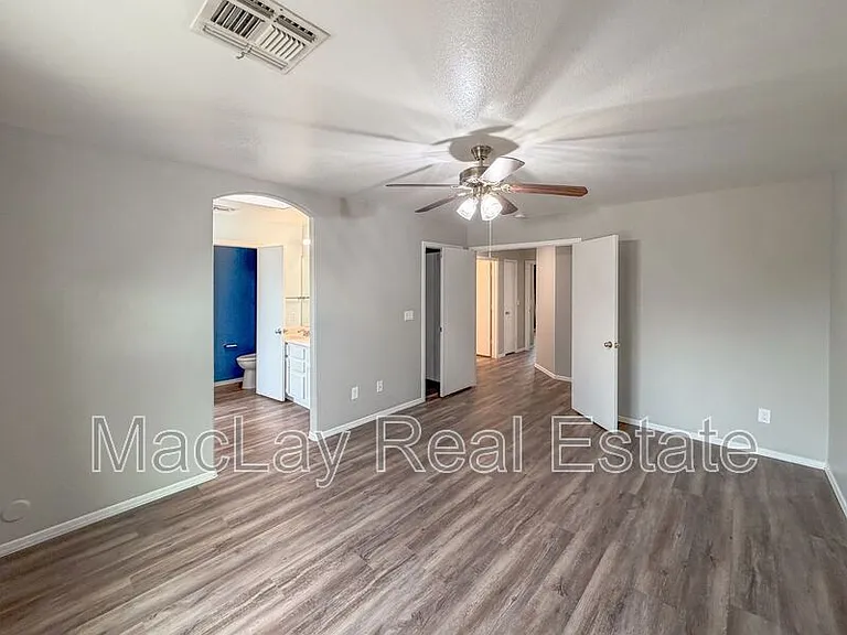 2934 E Blackhawk Dr — Photo 19