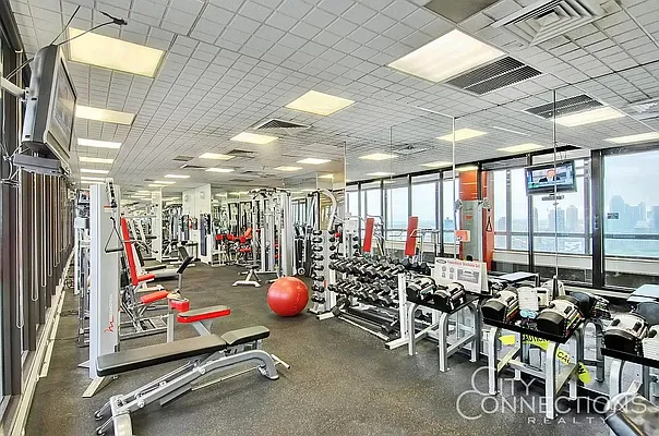 Rented by Compass | media 16