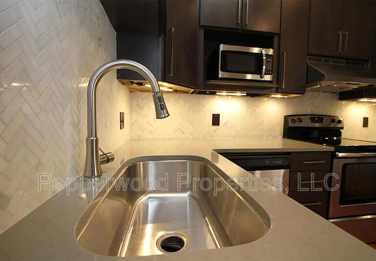 149 S Daniel Morgan Ave #2B — Photo 6
