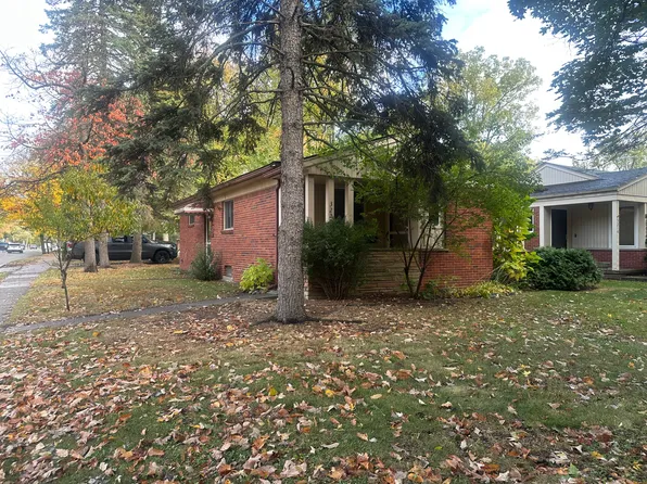 3220 Sylvan Dr, Royal Oak, MI 48073
