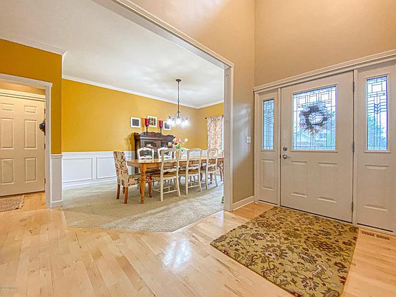 2nd image of 3746 Derry Dr