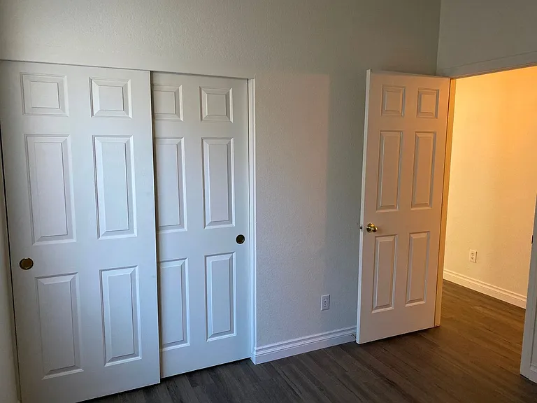 8029 Sierra Largo Dr — Photo 17
