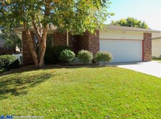 5530 Thistle Cir, Lincoln, NE 68516