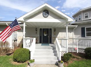 100 Hurtville Ln, Branson West, MO 65737