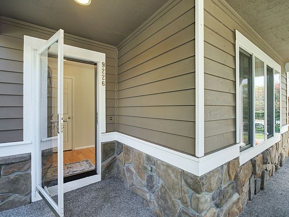 2nd image of 9226 229th Pl NE