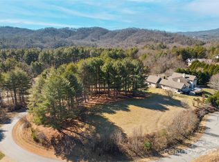 33 Dover Ln, Brevard, NC 28712