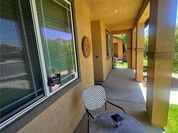 3rd image of 13736 Lark Ct
