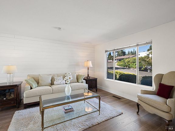 4th image of 1362 Shea Terrace