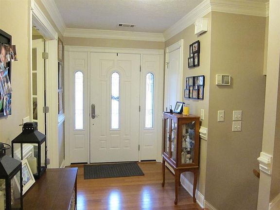 5th image of 440 Township Road 1202
