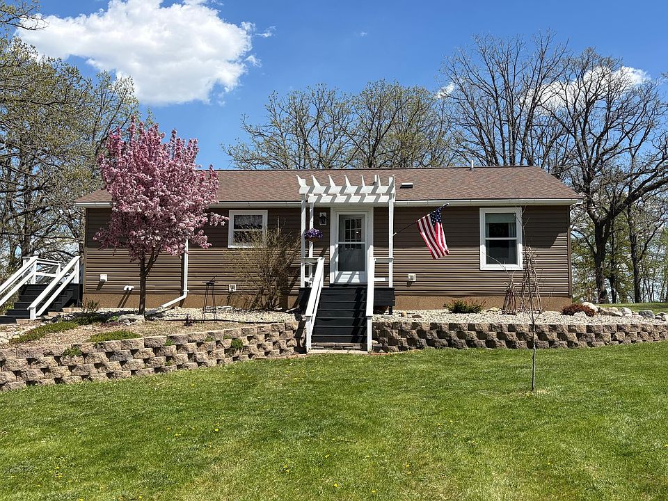 1st image of 29222 Gilchrist Rd
