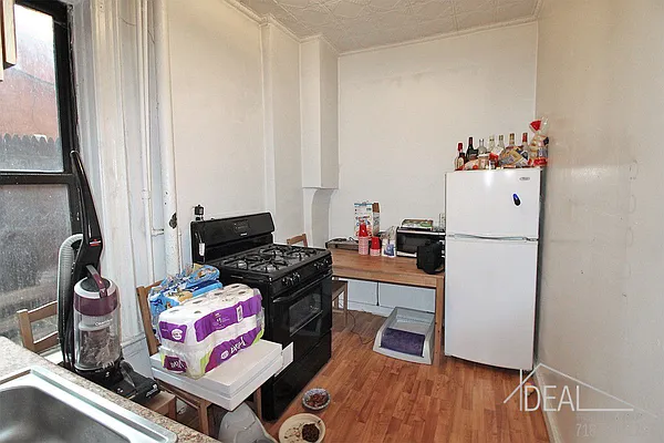 Rented by Ideal Properties Group | media 15