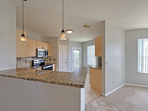 2nd image of 102 SW Peacock Blvd APT 203-02-203
