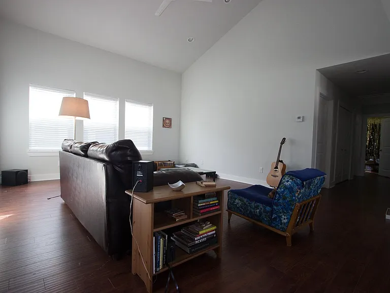 1308 Ruthven St #B — Photo 3