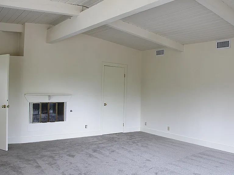 140 Evans Ave — Photo 10