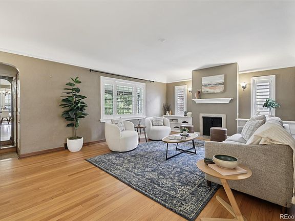 4th image of 1325 N Monaco Parkway