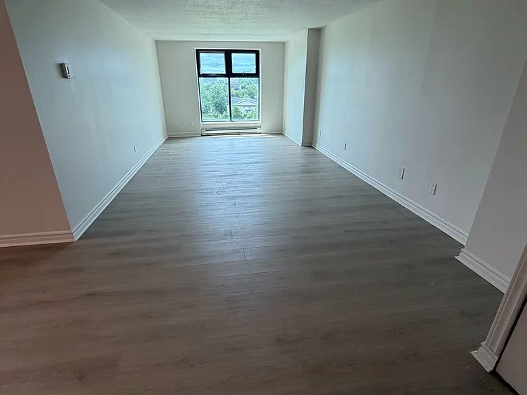 170 Lees Ave — Photo 50