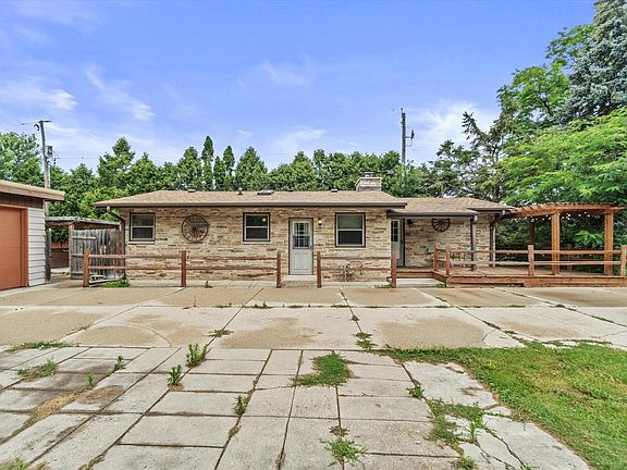 3rd image of 5445 S Nicholson AVENUE