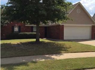 1693 Mary Payton Dr, Southaven, MS 38671