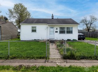 224 Pat Ln, Fairborn, OH 45324
