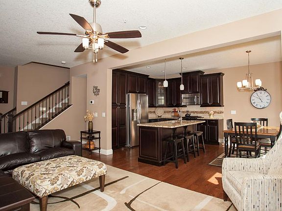 4th image of 3225 Countryside Ct Unit B