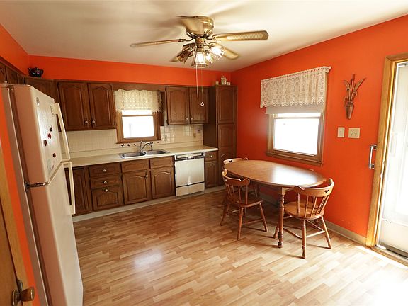 4th image of 3411 E 29th St