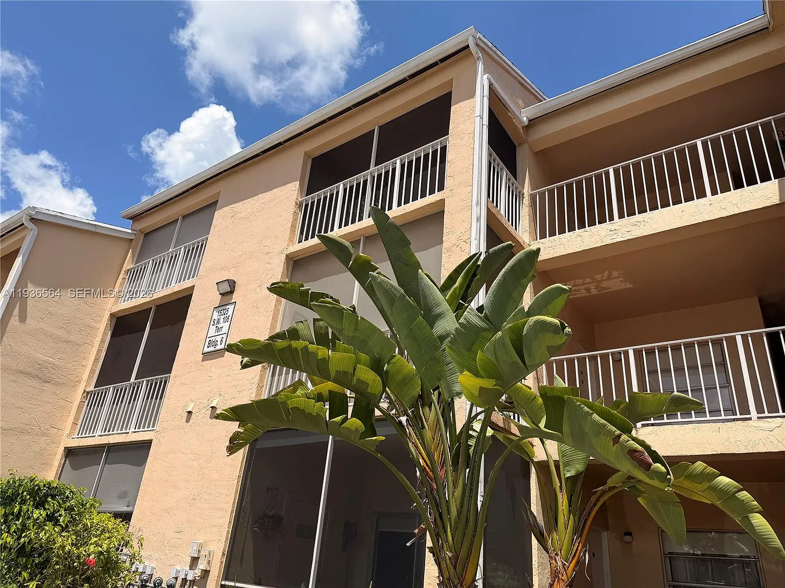 Hammocks Trails Condo — Photo 3