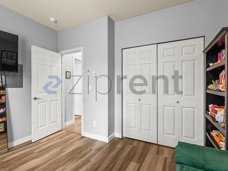 18930 Bothell Everett Hwy #E201 — Photo 17